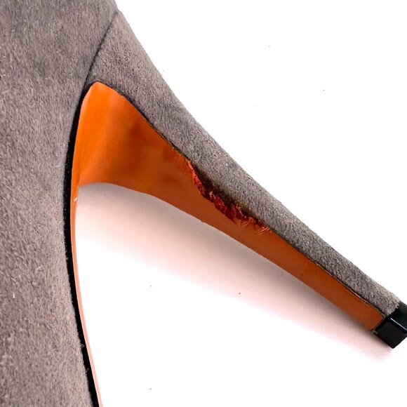 Authentic GUCCI Grey Suede Bamboo Tassel Booties - Size 8.5 - Picture 10 of 13